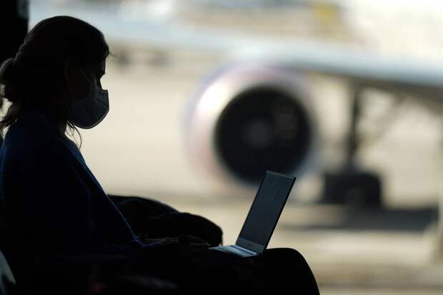 Россиян предупредили о «праздничных приманках» мошенников