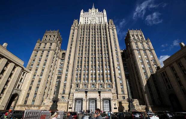 МИД РФ призвал зарубежные страны эвакуировать дипломатов из Киева