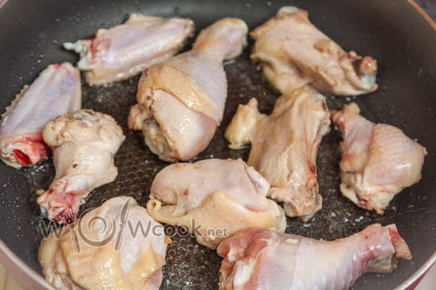 обжариваем все кроме белого мяса
