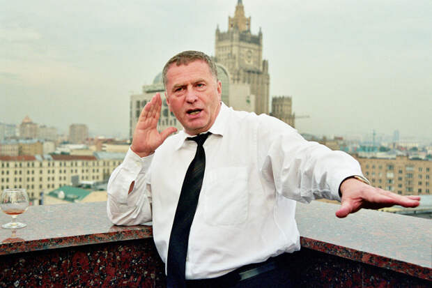 Фотограф Сивов: Жириновский хотел выглядеть грозным на снимках