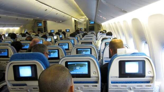 В Китае авиакомпании ввели 'страховку от падения цены' на авиабилеты