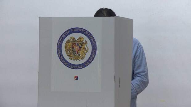 Внеочередные парламентские выборы завершились в Армении