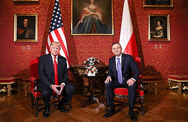 Трамп приехал в Польшу и обвинил Россию в дестабилизирующем поведении