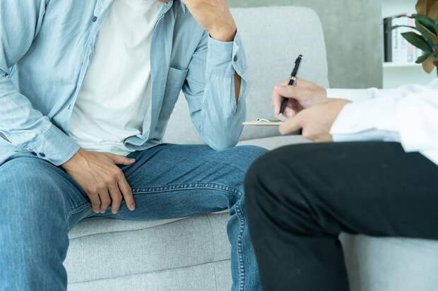 Врач объяснил рост числа запросов на увеличение пениса и назвал его средний размер