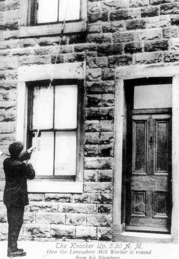 knocker-uppers-7.jpg knocker-uppers-7.jpg