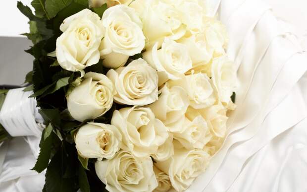 фото букет цветов розы белые