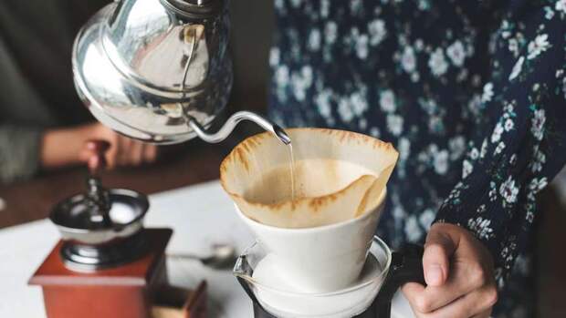 Clinical Nutrition: частое употребление кофе не влияет на здоровье почек здоровых и молодых