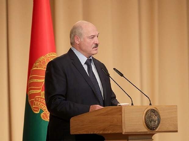 Лукашенко потребовал создать народное ополчение Белоруссии