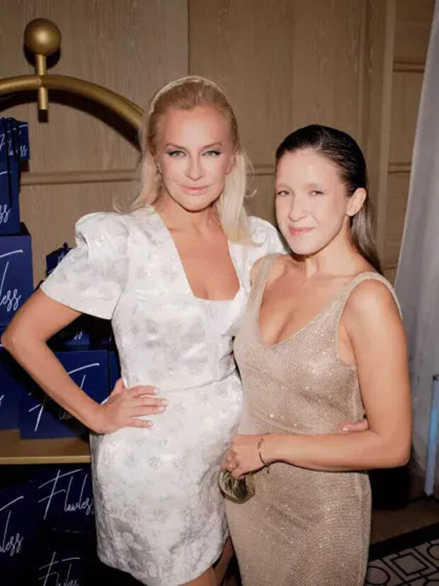 Виктория Шелягова и Анастасия Полетаева