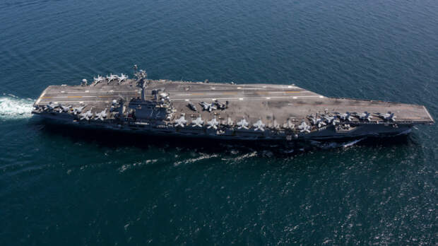 КСИР сообщил об отходе американского авианосца «Авраам Линкольн» от Ирана