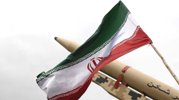 Глава МИД Ирана объяснил удар по базе США в Катаре американской агрессией