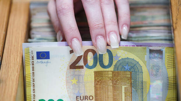 Евросоюз отдал Украине €80 млн за счет доходов замороженных активов РФ