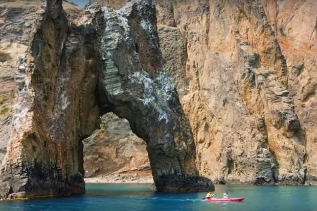 Где и как можно отдохнуть в Крыму, рассказала россиянам RT