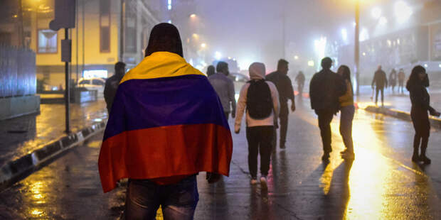 Главные новости за ночь: протесты в Колумбии, «Челси» в финале Лиги чемпионов и толстая моль из Австралии