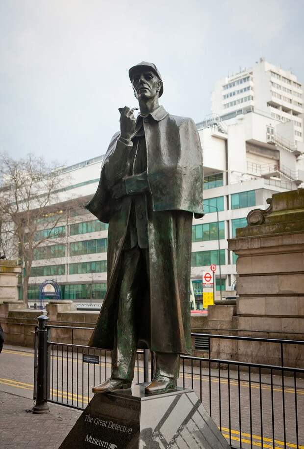 59 Памятник Шерлоку Холмсу в Лондоне