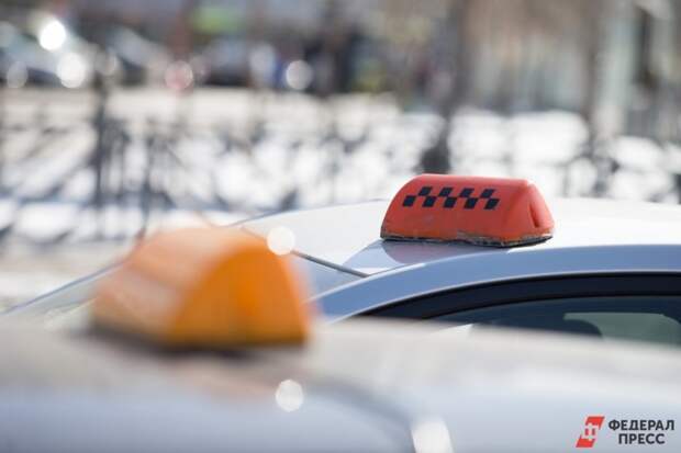 Автоэксперт Матвеев объяснил, почему таксисты останутся на иномарках еще 7 лет: «Наши авто пока не выдерживают»