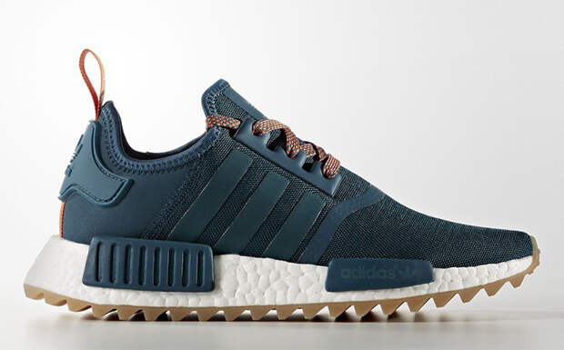 adidas Originals, 12 990 руб.