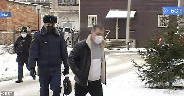 Ему госнаграды надо, но… посадили? Приговор по делу Санкина вызвал бурю негодования