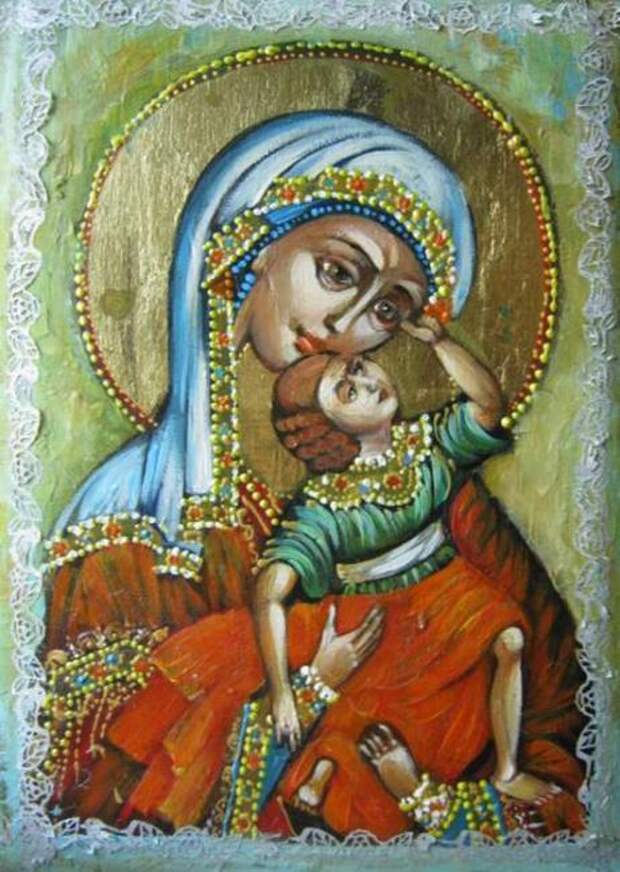 Икона Божией Матери "Взыграние Младенца": значение, молитва, в чем помогает