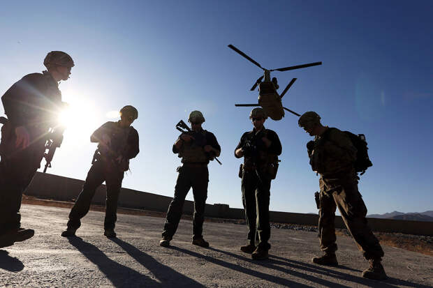 CBS: армия США готова ударить по Ирану уже с субботы, Трамп еще не принял решение