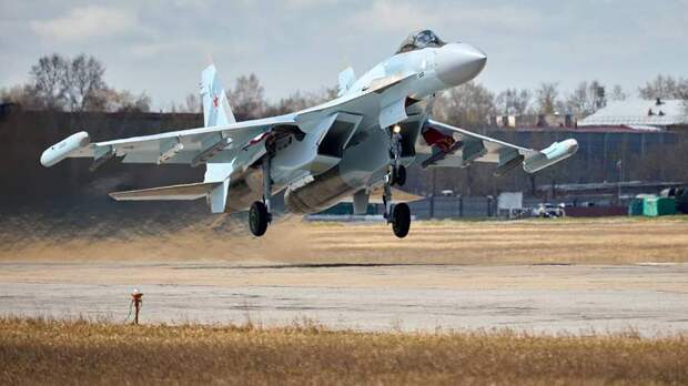 ВКС России получили вторую в 2024 году партию истребителей Су-35С