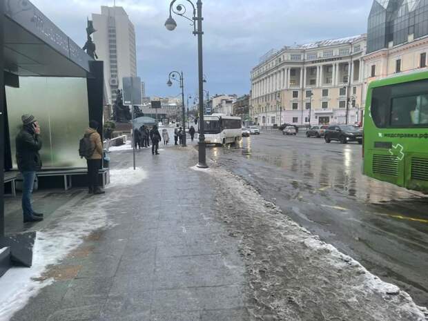 Снег с дождем и похолодание. Во Владивостоке прогнозируется «день жестянщика»