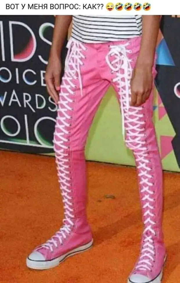 Удар судьбы в лоб означает, что ее прежние пинки в зад никакого эффекта не дали Удар судьбы в лоб означает, что ее прежние пинки в зад никакого эффекта не дали красивое, рублей, воздушное, легкое, совсем, Вовочка, рубли, Какие, останавливает, сколько, Возьми, бумажник, протягивает, штрафВодитель, восхищаются, скорости, купил , ограничение, нарушили, машину