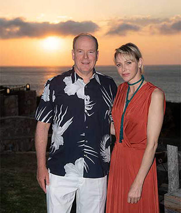 Князь Монако Альбер II и княгиня Шарлен выпустили официальные портреты в честь девятой годовщины свадьбы