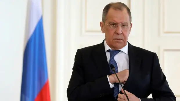 Лавров проголосовал на выборах в Госдуму