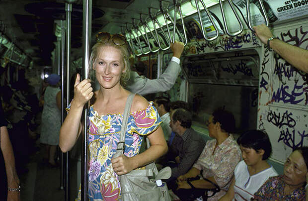 10. Мэрил Стрип в Нью-Йоркской подземке, начало 1990-х знаменитости, редкие фотографии