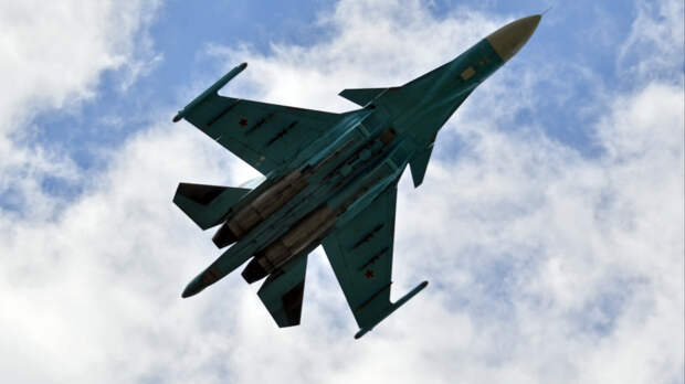 Су-34 уничтожил пункт управления дронами ВСУ. Лучшее видео из зоны СВО