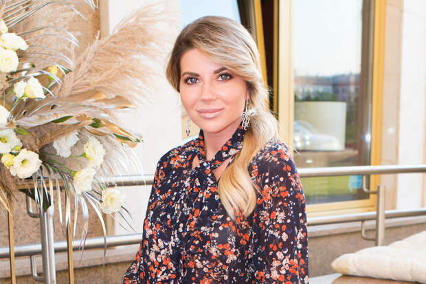 Бизнесвумен Галина Юдашкина рассказала, что улетела с семьей из ОАЭ