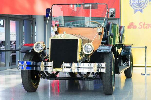 Безлошадный экипаж за 450 тысяч долларов Безлошадный экипаж за 450 тысяч долларов авто, карета, электромобиль