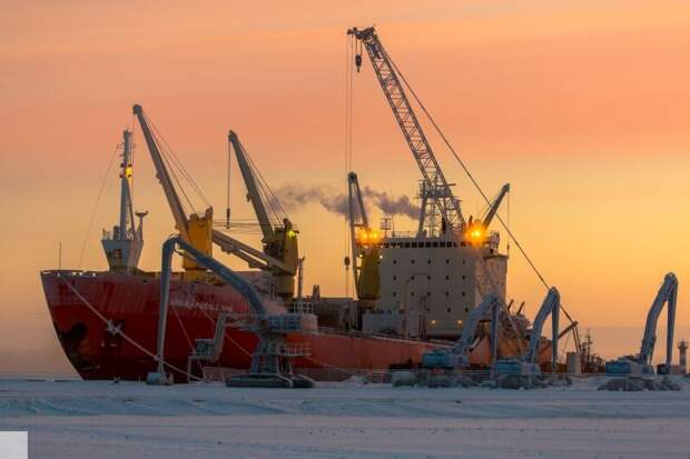 OilPrice: санкции США развернули поток российской нефти на Восток