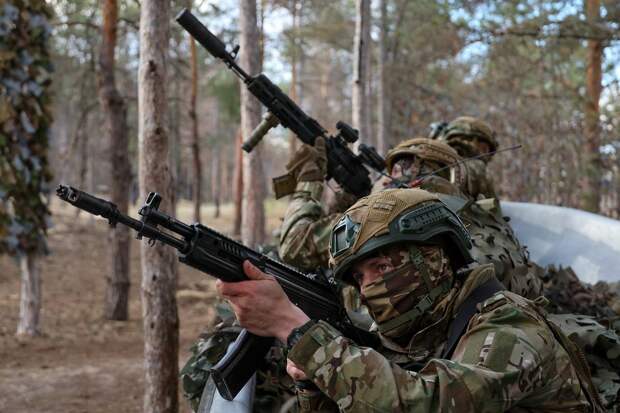 Российские военные взяли под контроль еще одно поселение в ДНР