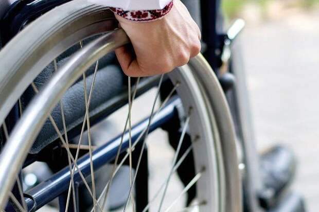 Инвалиды смогут оформить компенсацию на приобретение ТСР на mos.ru