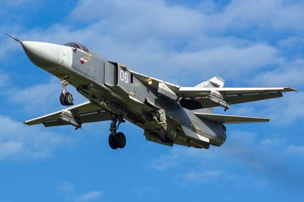 Тактический фронтовой бомбардировщик Су-24. Источник изображения: 
