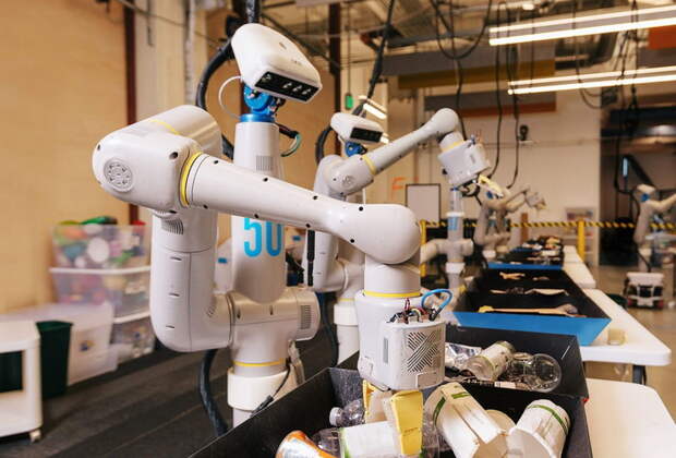 Роботы - стальные воротнички. Источник: businessinsider.com