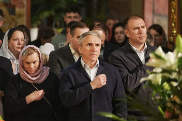 Тюменцы получили поздравление с Пасхой от Александра Моора