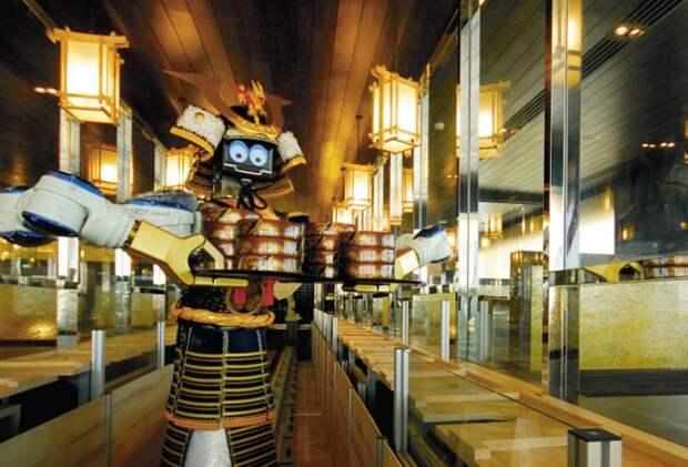 Hajime Robot Restaurant - ресторан с роботами вместо обычных официантов.