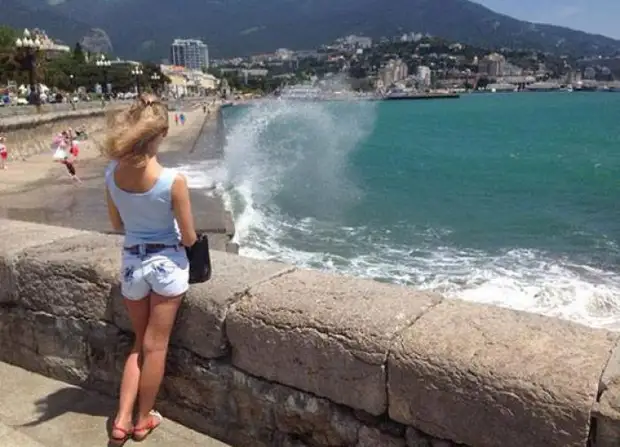 Больше рисков нет: "Сбер", МТС, "Магнит" и другие компании ждут в Крыму Больше рисков нет: "Сбер", МТС, "Магнит" и другие компании ждут в Крыму