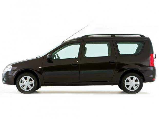 Lada Largus сбоку Lada Largus сбоку