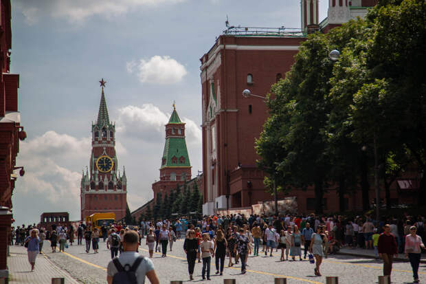 Рекордная жара в Москве может смениться непогодой уже 3 июля