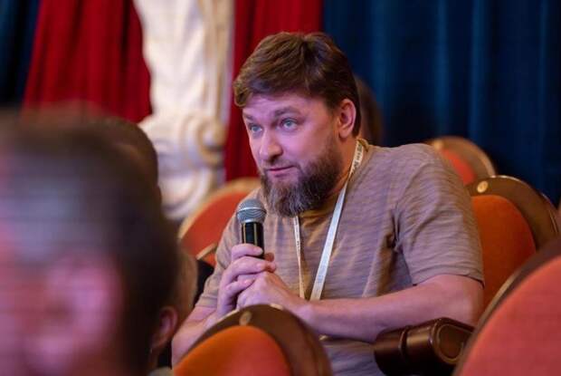 Денис Новосельцев: Мы движемся к ситуации, когда молодому поколению театр будет неинтересен