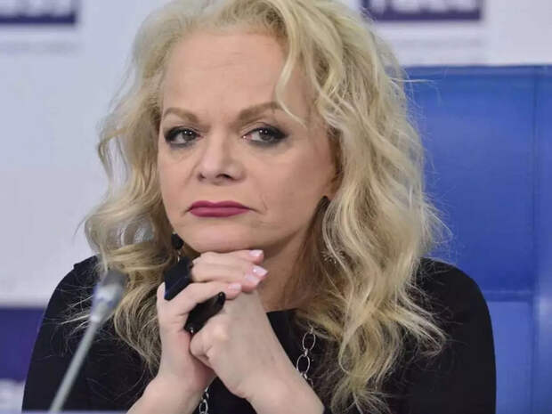 Адвокат Лурье заявил о странном поведение Долиной при передаче жилья