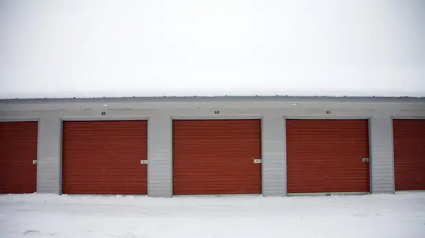 Автоэксперт Моржаретто дал советы по проверке машины после гаражной зимовки