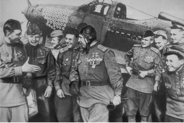 Асы ВВС и люфтваффе 1941 года Асы ВВС и люфтваффе 1941 года