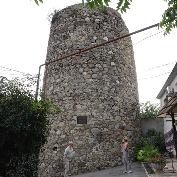 Башня Алустон