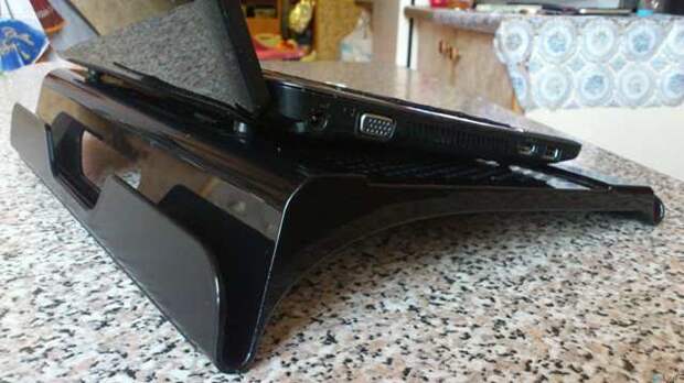 10-laptop-stand.jpg