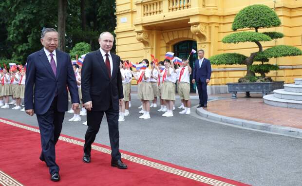 Посол США рассказал о "тряске" в Вашингтоне из-за поездки Путина по Азии